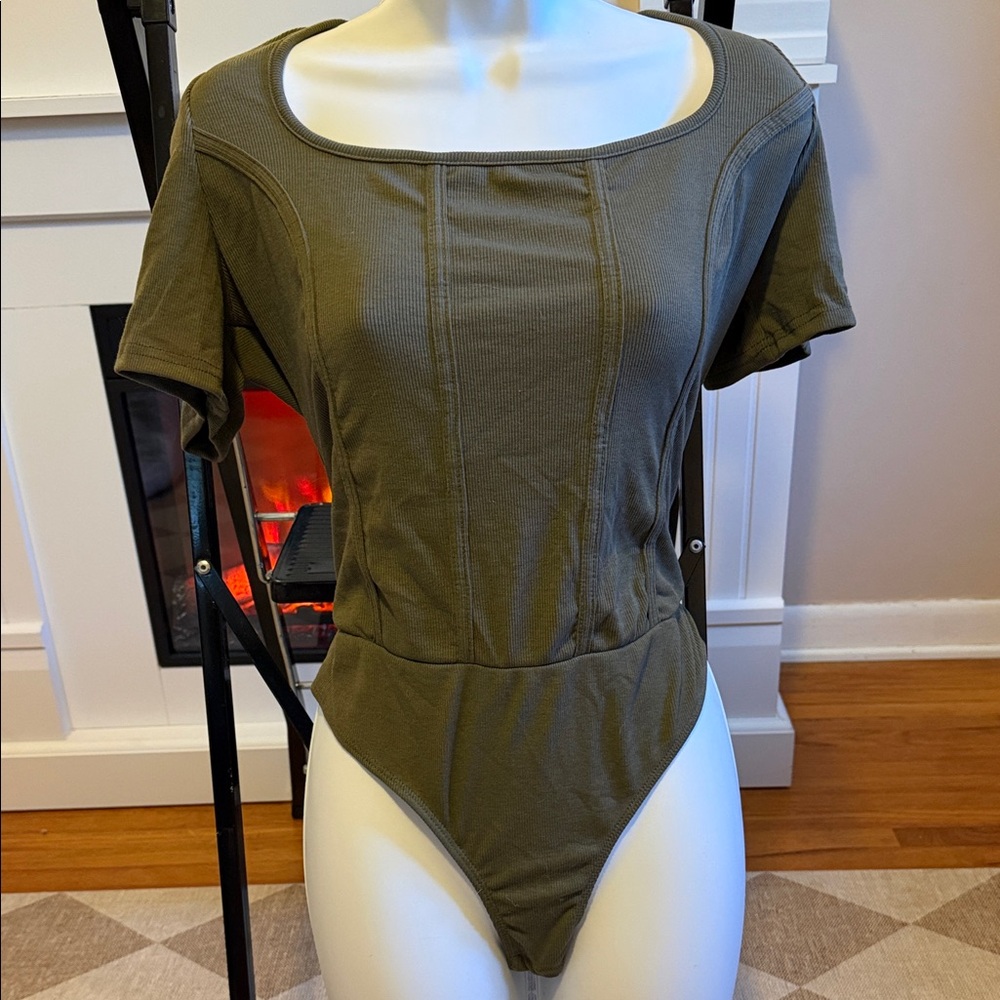 Olive Green Short Sleeve Scoop Neck Bodysuit